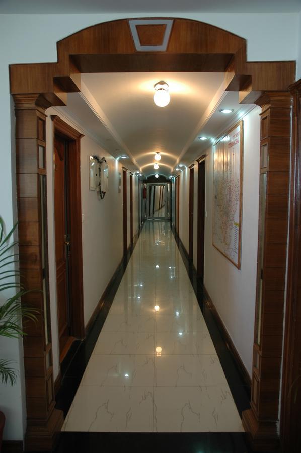 Hotel Silver Rock Mussoorie Kültér fotó
